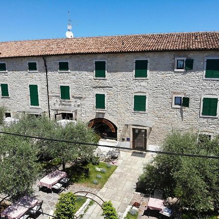 Casa Romantica La Parenzana Buje Exterior foto