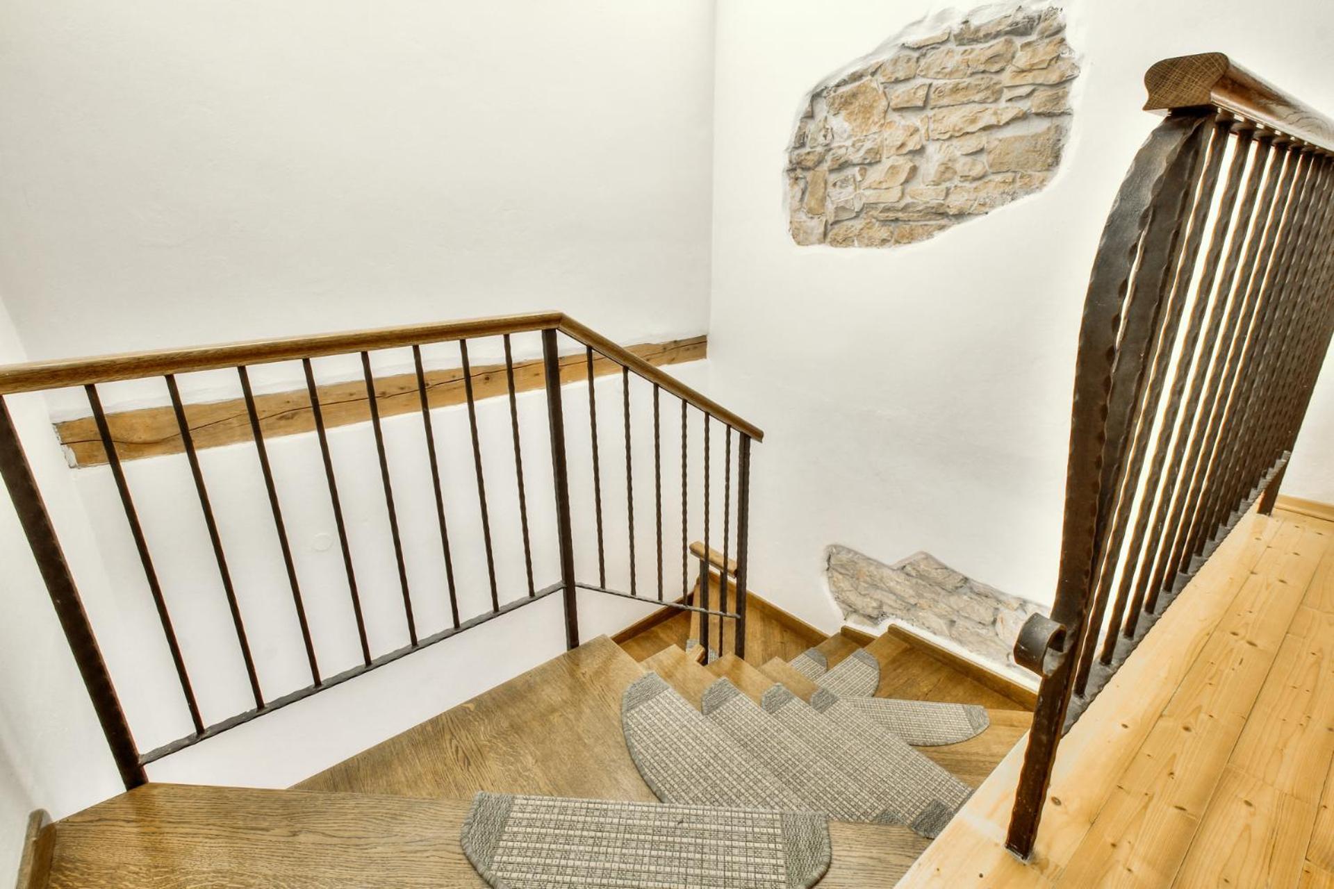 Casa Romantica La Parenzana Buje Exterior foto